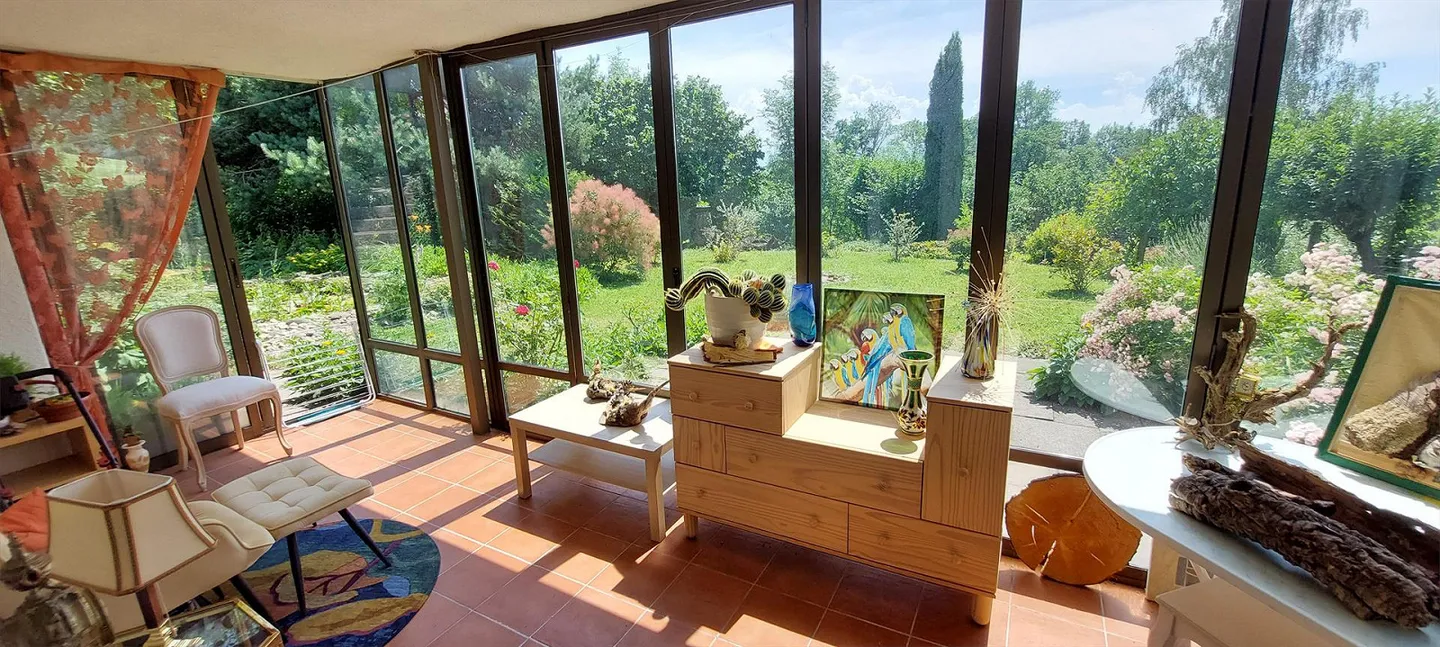 Maison individuelle avec vue imprenable et beau jardin - Photo 12 sur 13