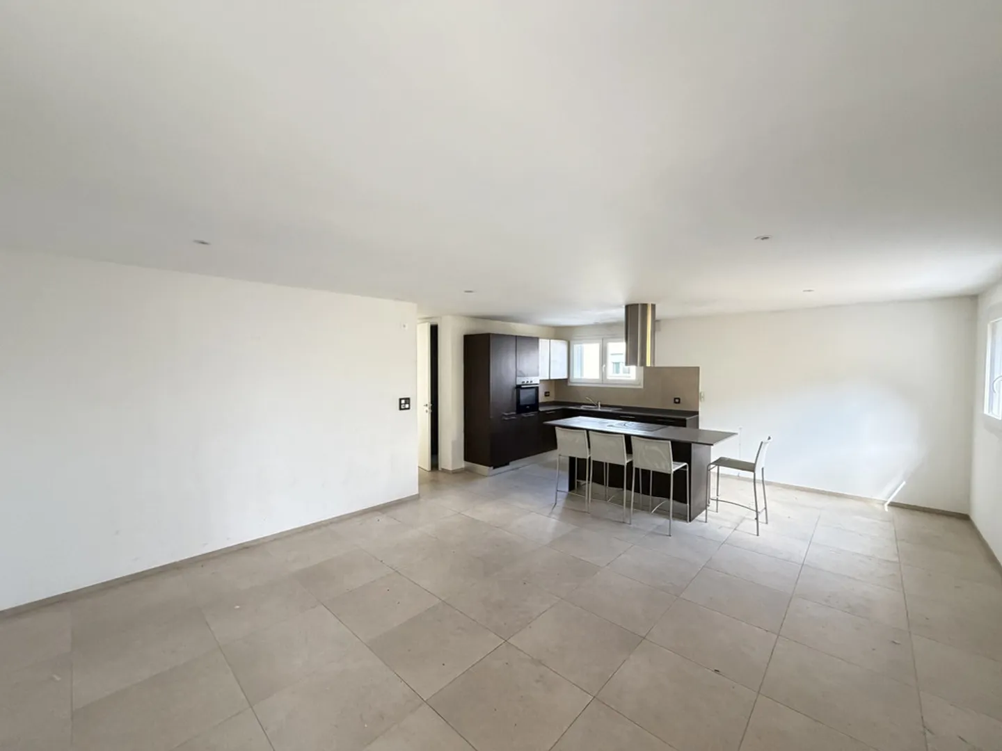 Modernes Apartment mit Terrasse - Foto 1 von 10