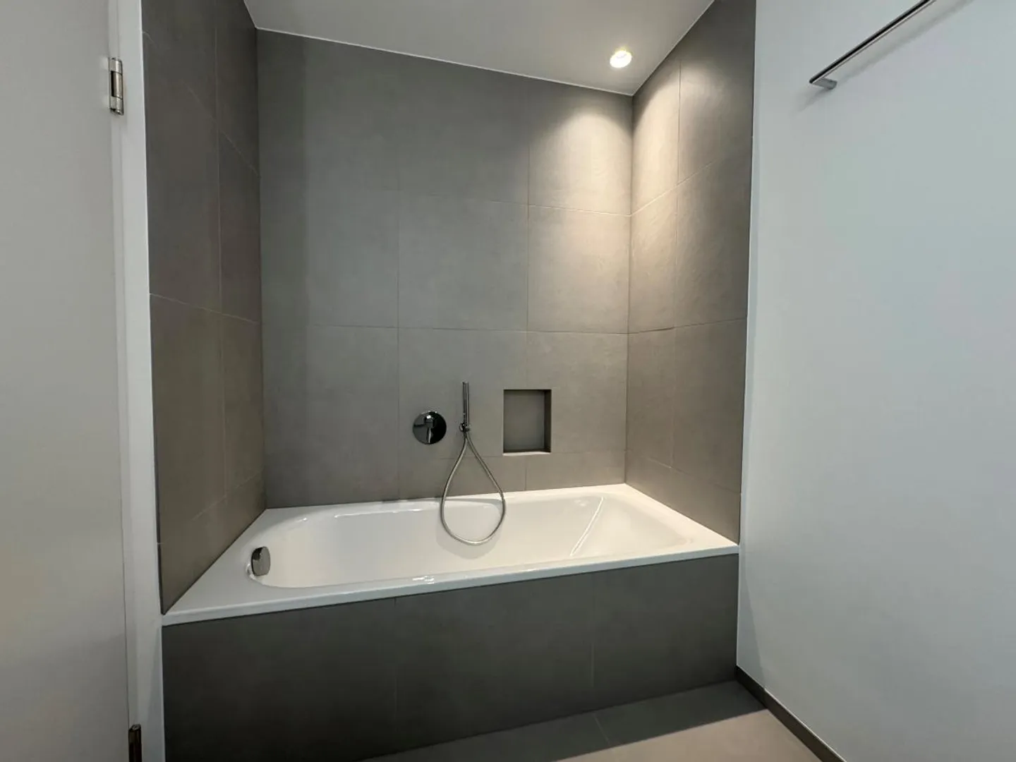 Appartamento in affitto - Foto 9 di 10