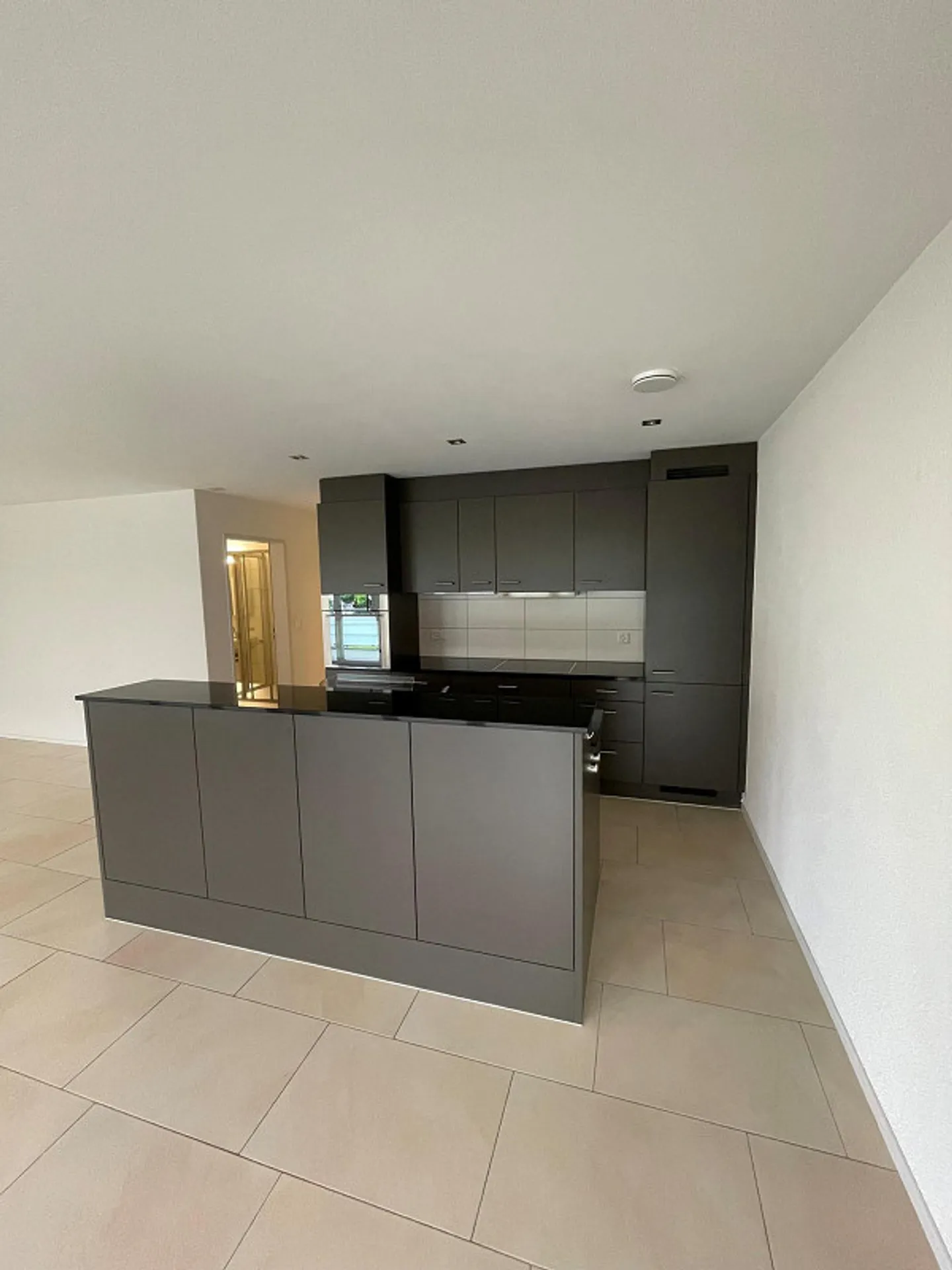 Appartement 3.5 pièces au 2ème étage dans un emplacement central à Kreuzlingen - Photo 3 sur 13