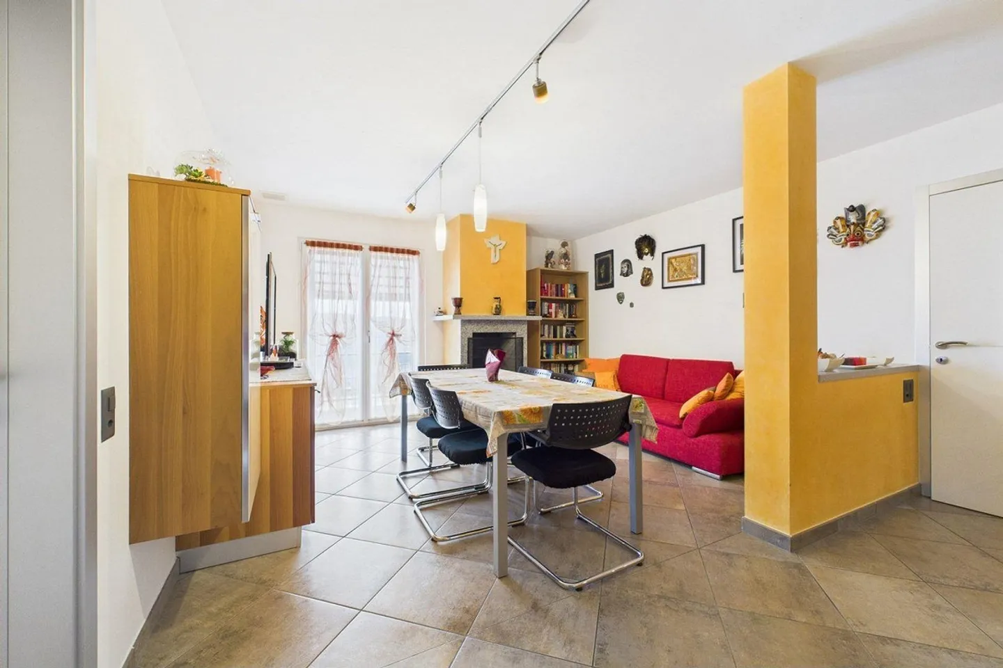 Exclusive Villa with Panoramic Views - Photo 23 of 30