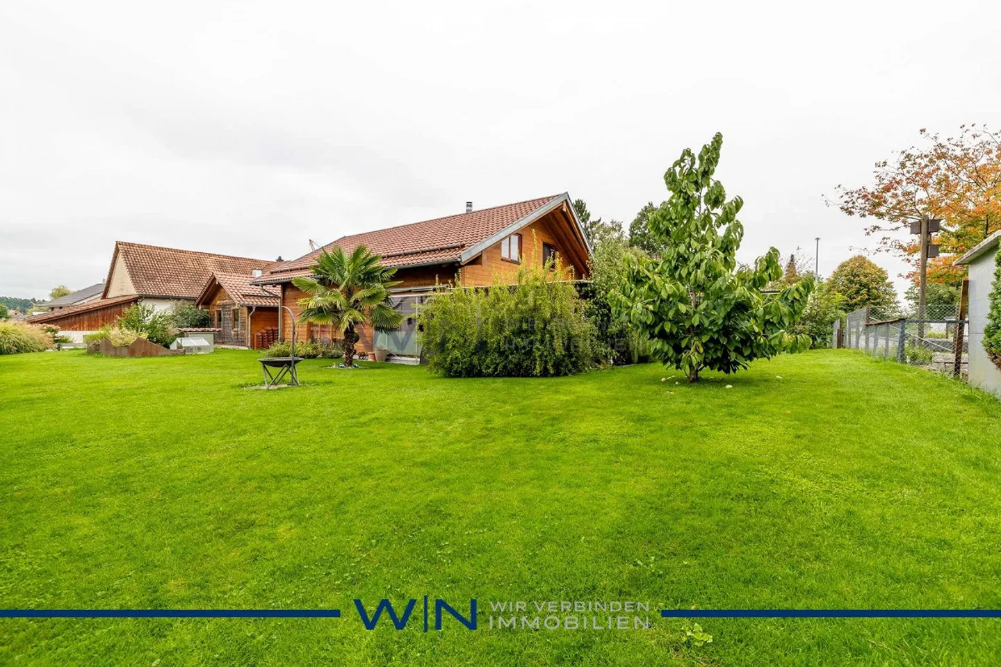 Charmantes Familienhaus mit Garten - Foto 4 von 11