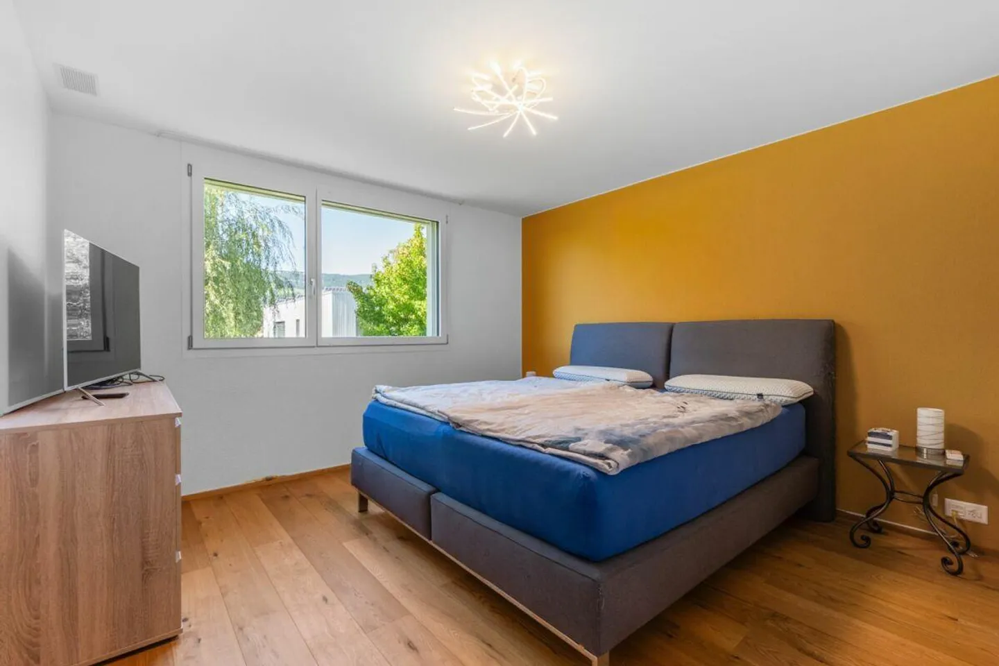 Like-New Family Dream - Photo 8 of 12