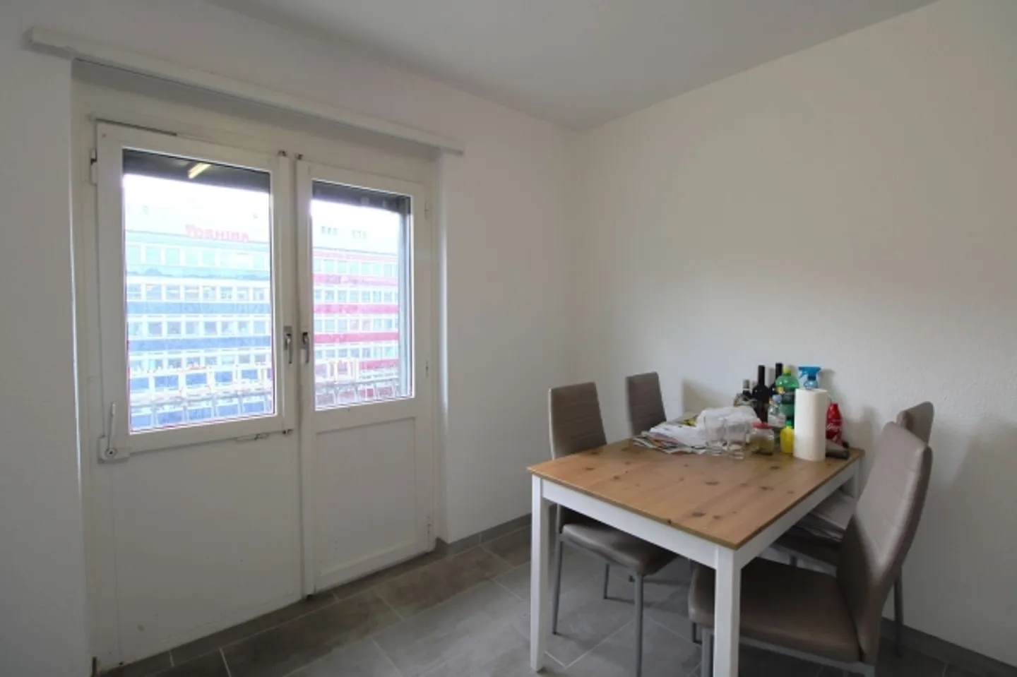 Room in shared apartment in Altstetten - Photo 9 of 10