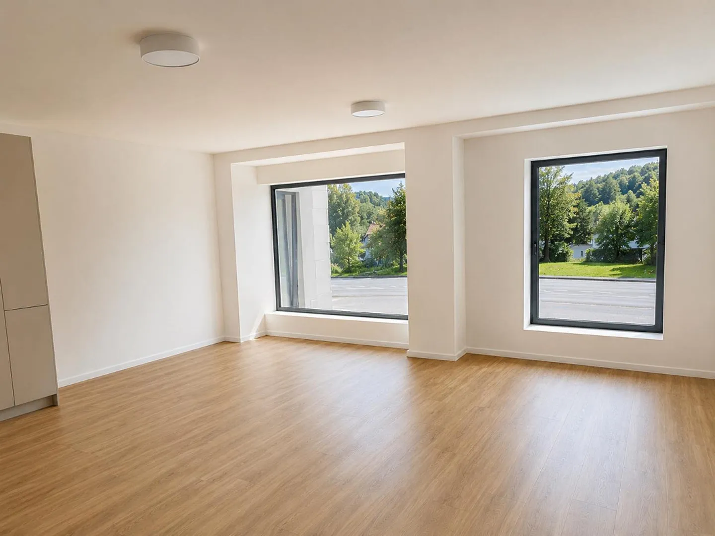 Completely renovated 2.5 room apartment with large covered garden terrace - Photo 4 of 6