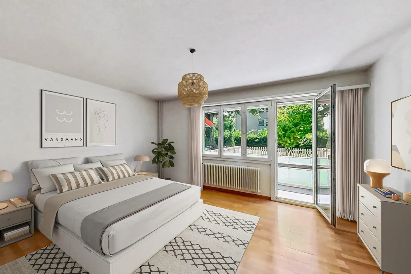 Spacious Ground Floor Apartment with Terrace - Photo 10 of 11