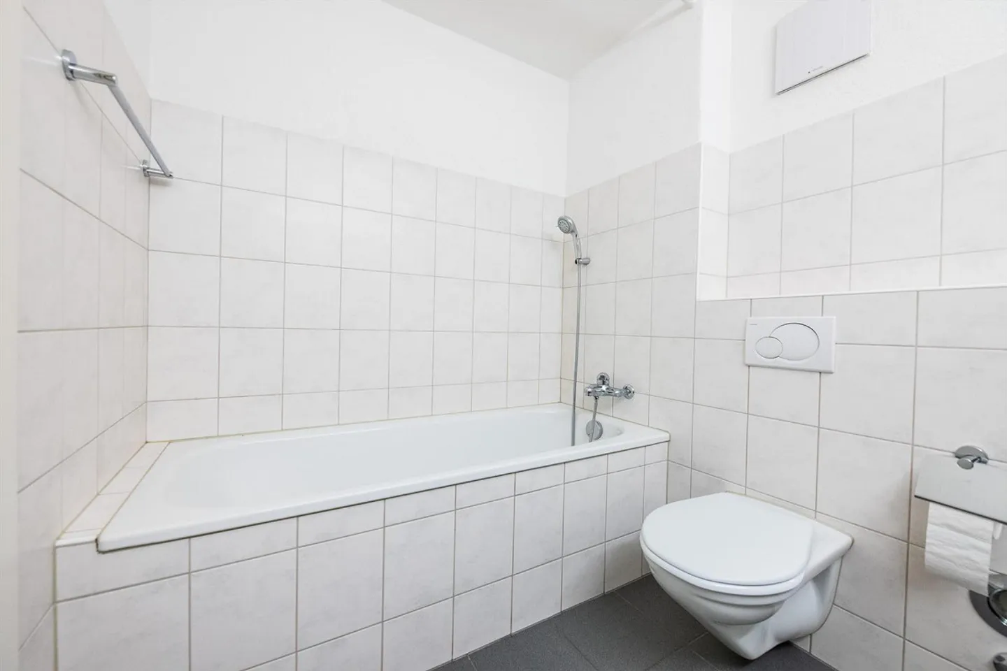 3.5 Room Apartment in Schaffhausen - Photo 6 of 8