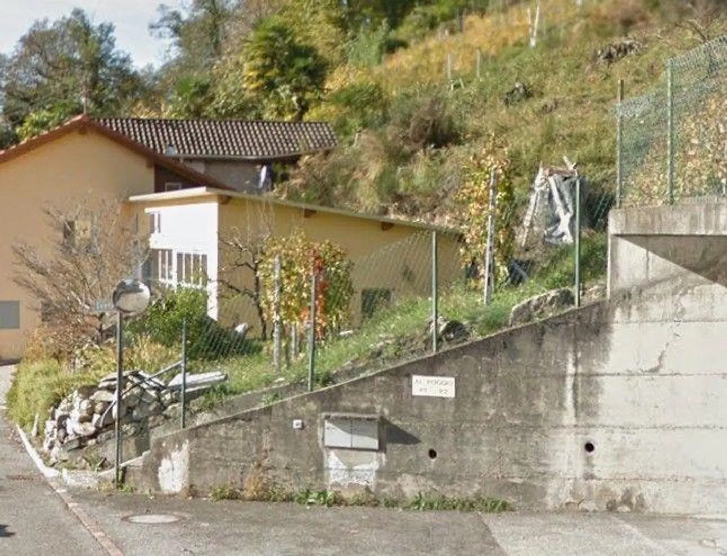 Terrain constructible à vendre - Photo 3 sur 13