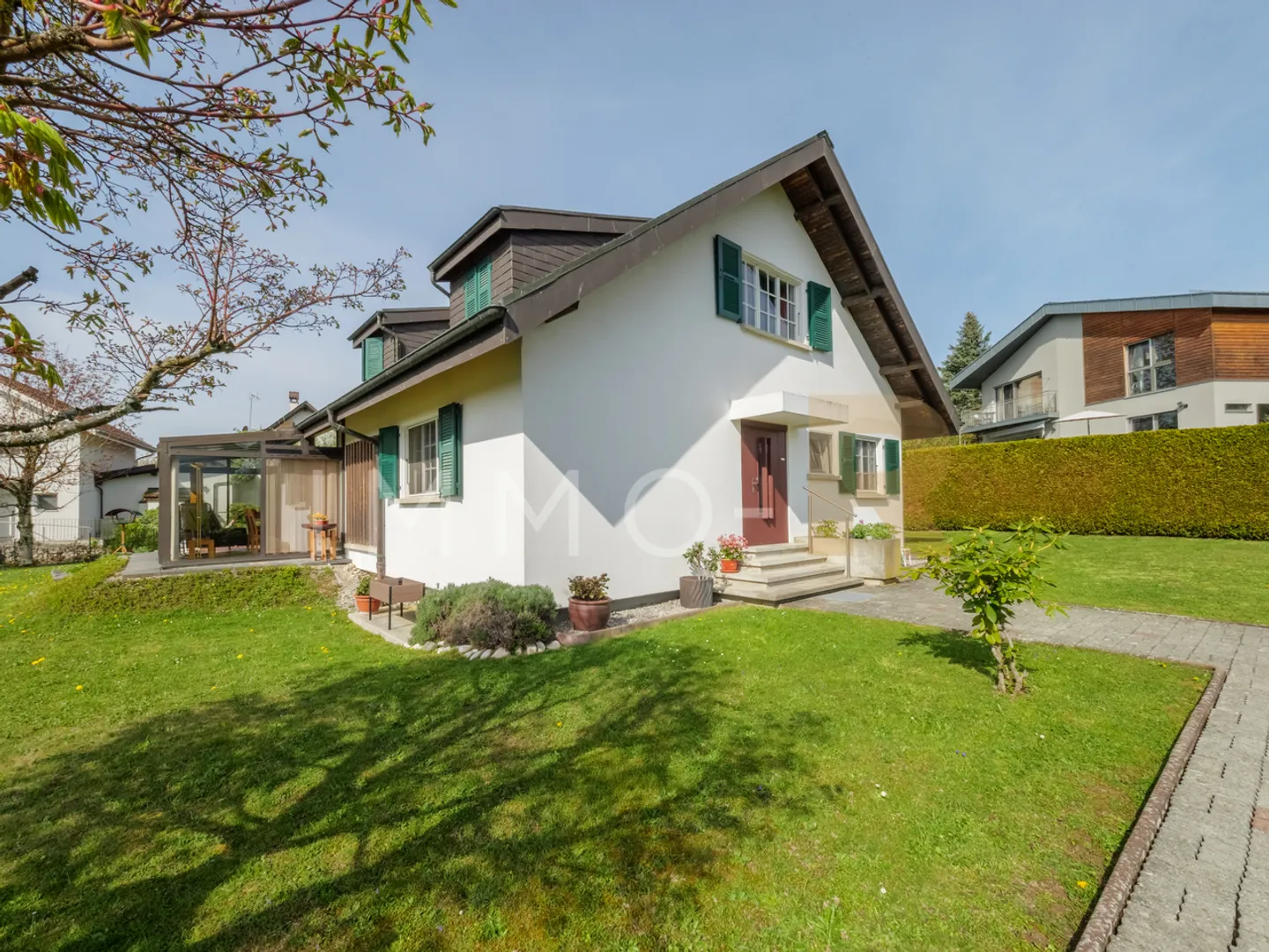 Charmantes Einfamilienhaus mit Alpenblick - Foto 1 von 11