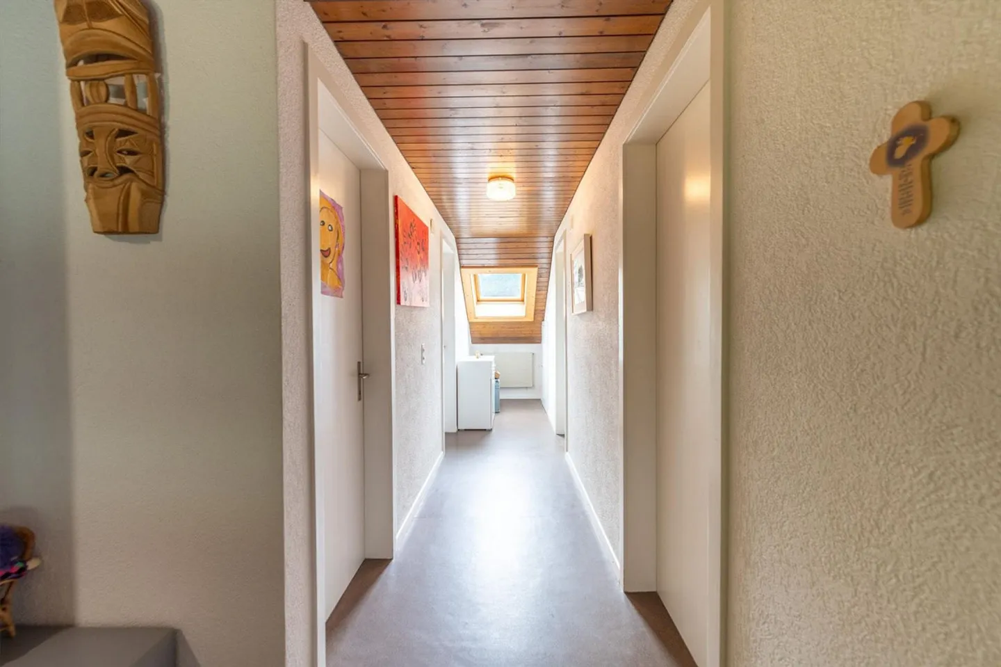 Your retreat with a view: Detached 6.5-room single-family house with garden idyll - Photo 10 of 13