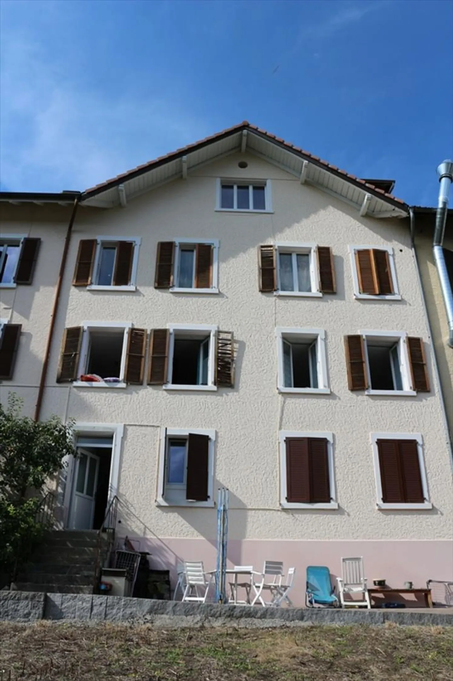 Tramelan, edificio in affitto con 4 appartamenti e giardino - Foto 10 di 10