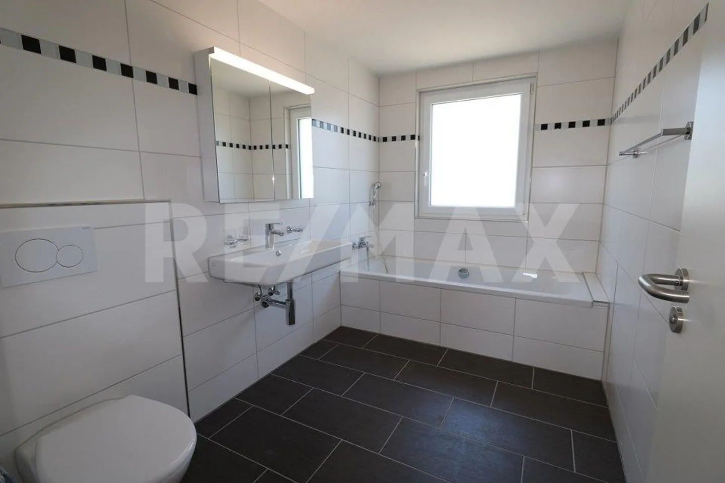 Modern 3.5-room apartment in Münchenstein - Photo 5 of 5