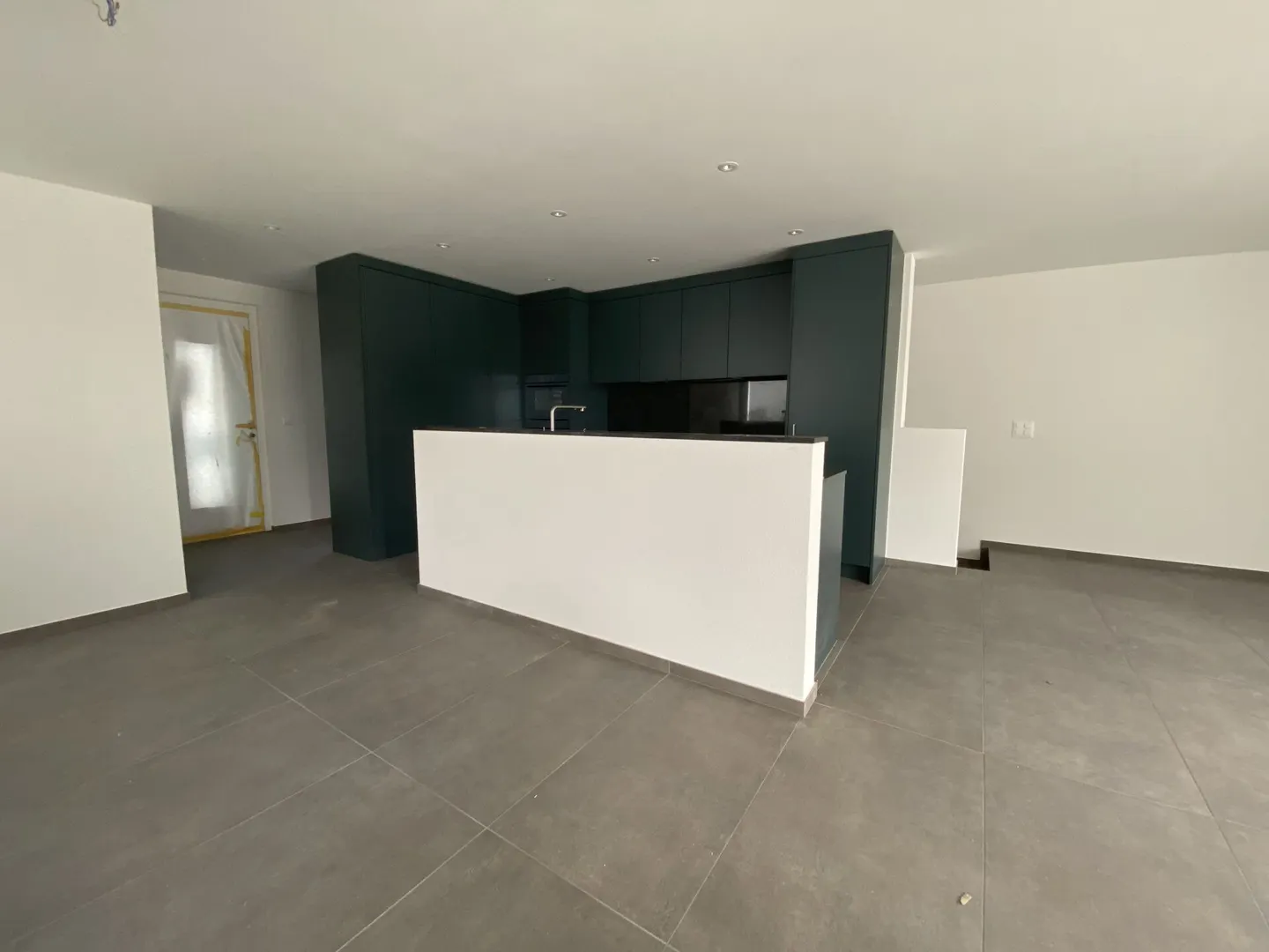 Maison double de 6 1/2 pièces avec surface de terrain utilisable - Photo 5 sur 20