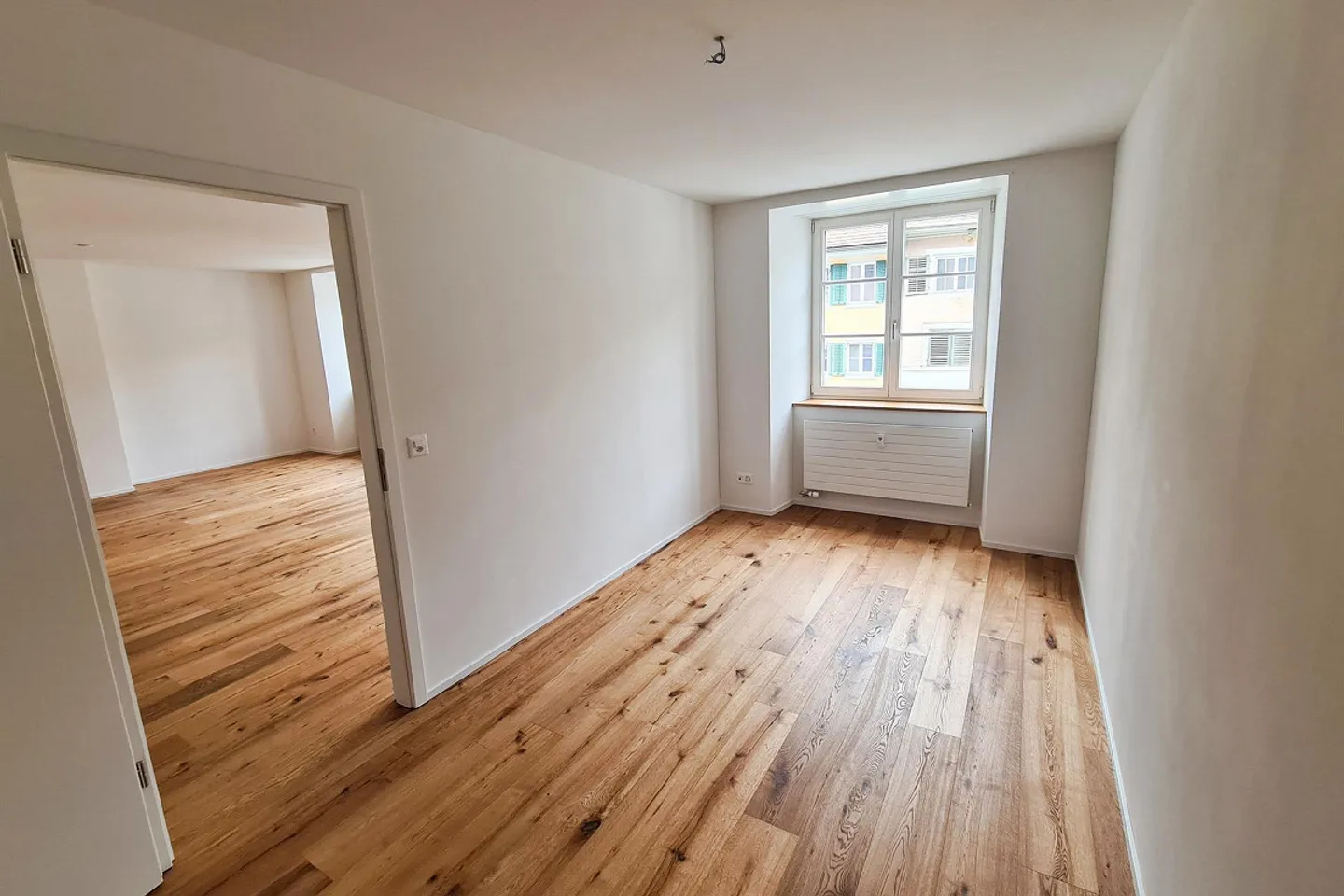 Vieille ville pure avec ascenseur et balcon / appartement de 3,5 pièces nouvellement aménagé - Photo 12 sur 22