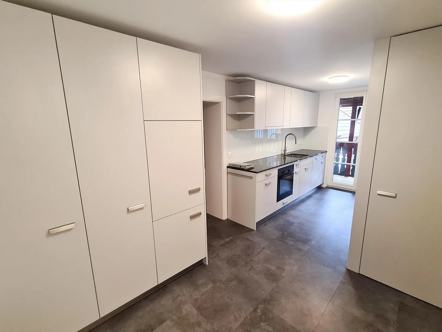 Vieille ville pure avec ascenseur et balcon / appartement de 3,5 pièces nouvellement aménagé - Photo 22 sur 22
