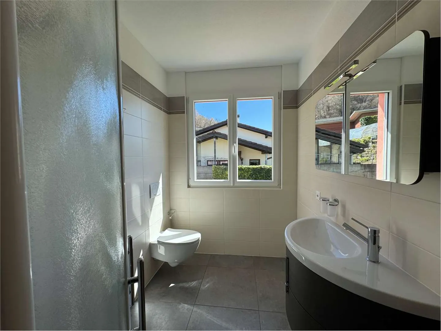 Modern Villa with Lake View - Photo 13 of 13