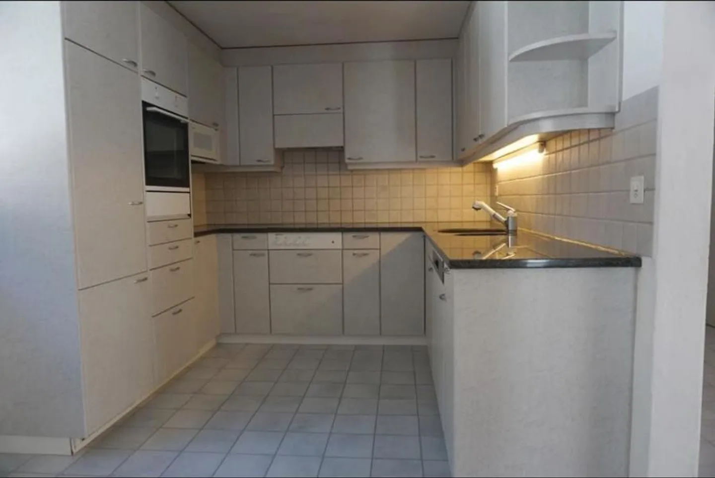 Sonnige, ruhig gelegene 5.5-Zimmer-Attikawohnung von Privat - Foto 10 von 18