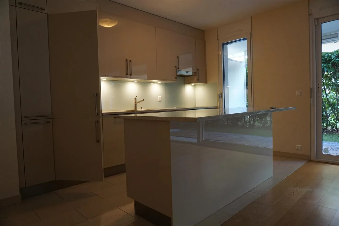 4-room apartment - Photo 2 of 12