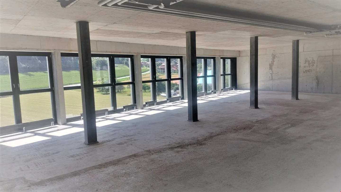 Commercial and Office Space up to 740m2 (Shell Construction II) - Photo 4 of 14