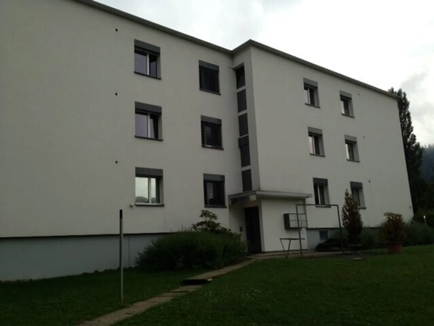 Craft Room for Rent - Photo 1 of 2