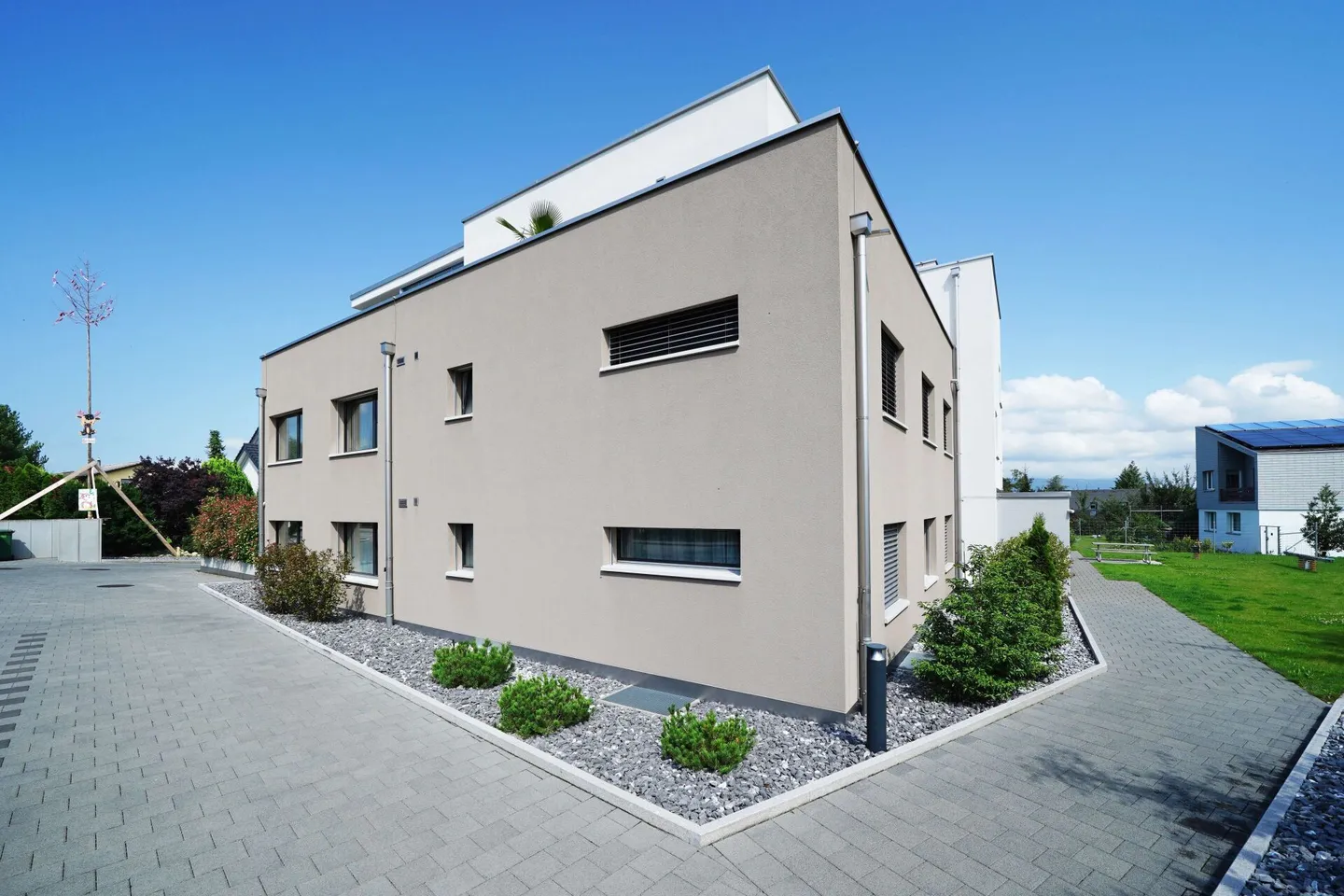 Moderne 5 ½-Zimmer-Gartenwohnung mit viel Platz und Ruhe - nahe Langenthal - Foto 4 von 11
