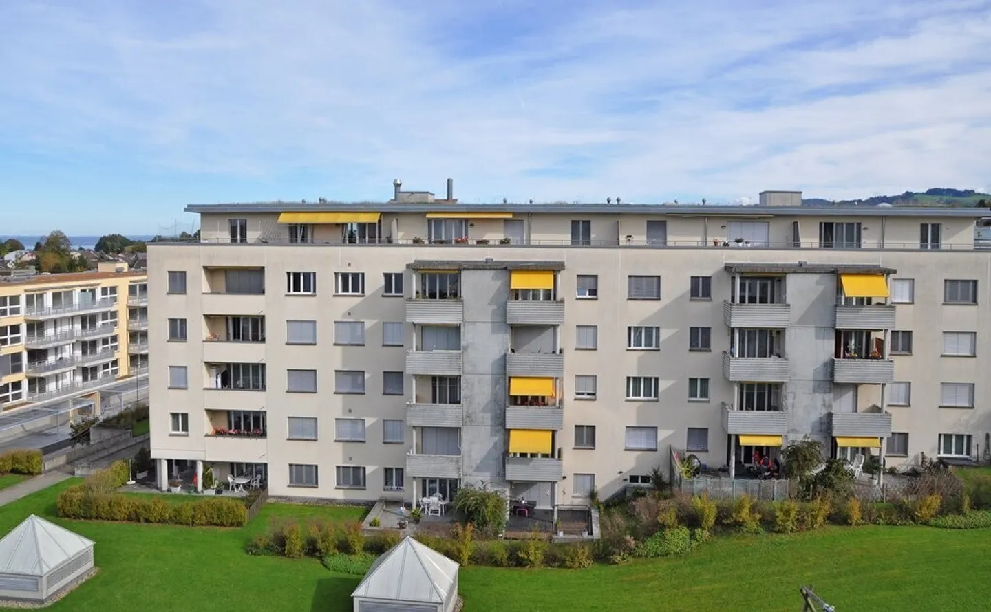 Retail space for rent in Wittenbach - Photo 1 of 1