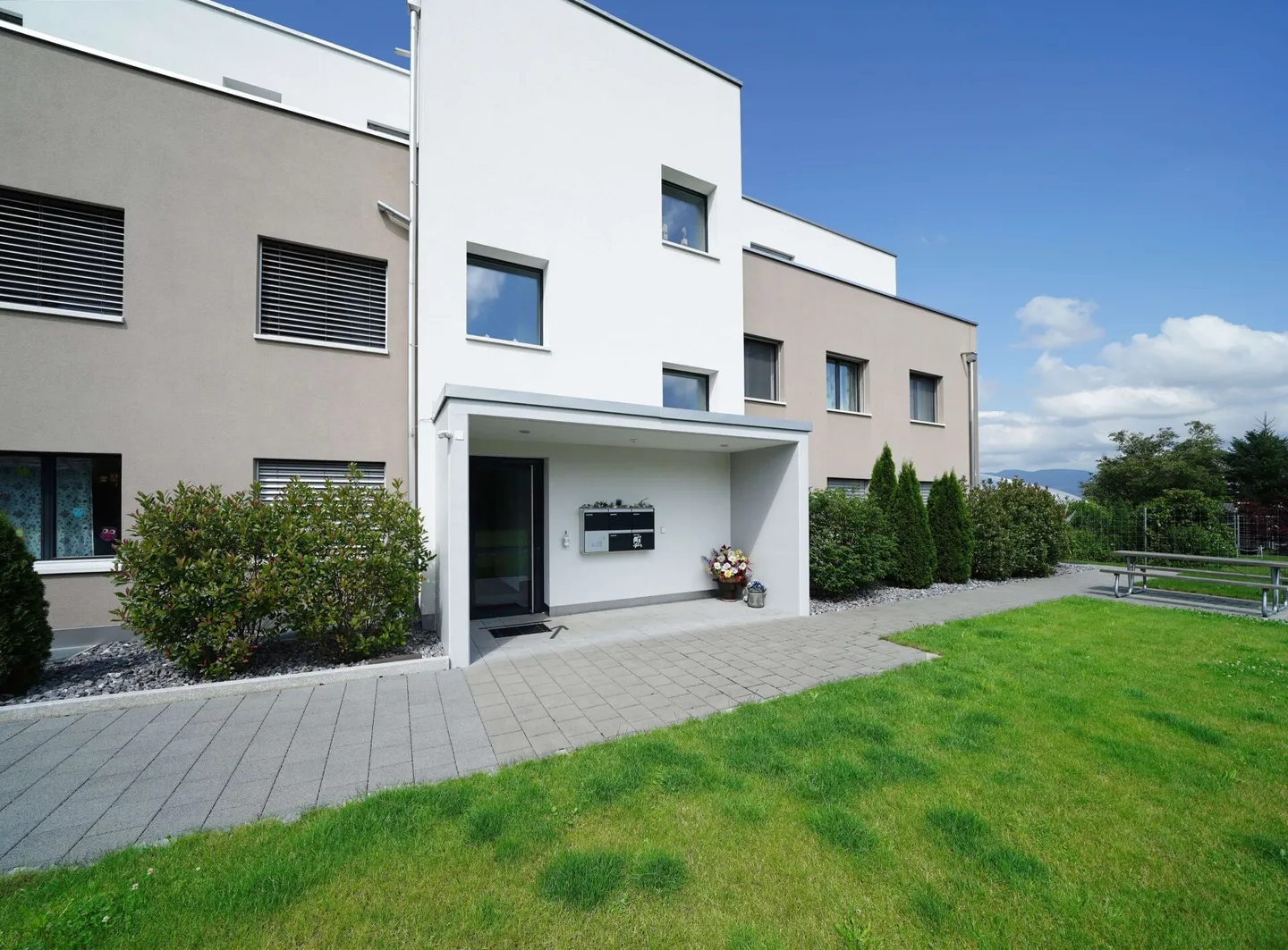 Moderne 5 ½-Zimmer-Gartenwohnung mit viel Platz und Ruhe - nahe Langenthal - Foto 6 von 11
