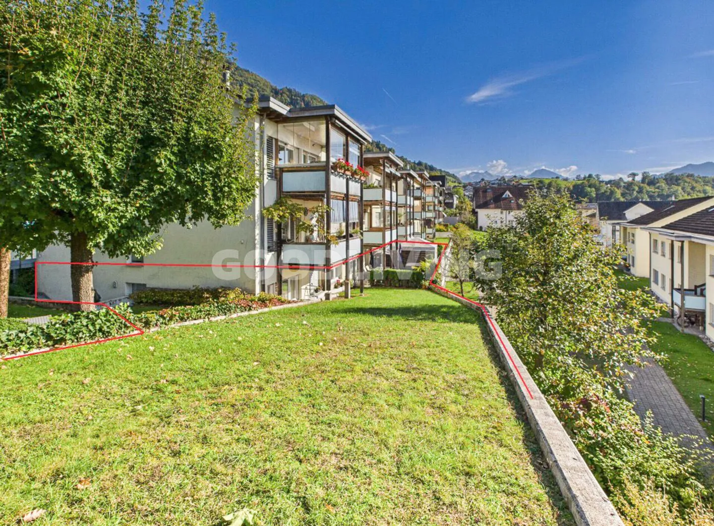 Appartamento con giardino vicino al Lago di Lucerna con un concetto abitativo versatile - Foto 1 di 7