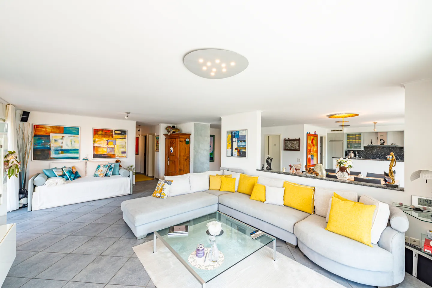 Penthouse Elegante con Terrazza - Foto 3 di 9