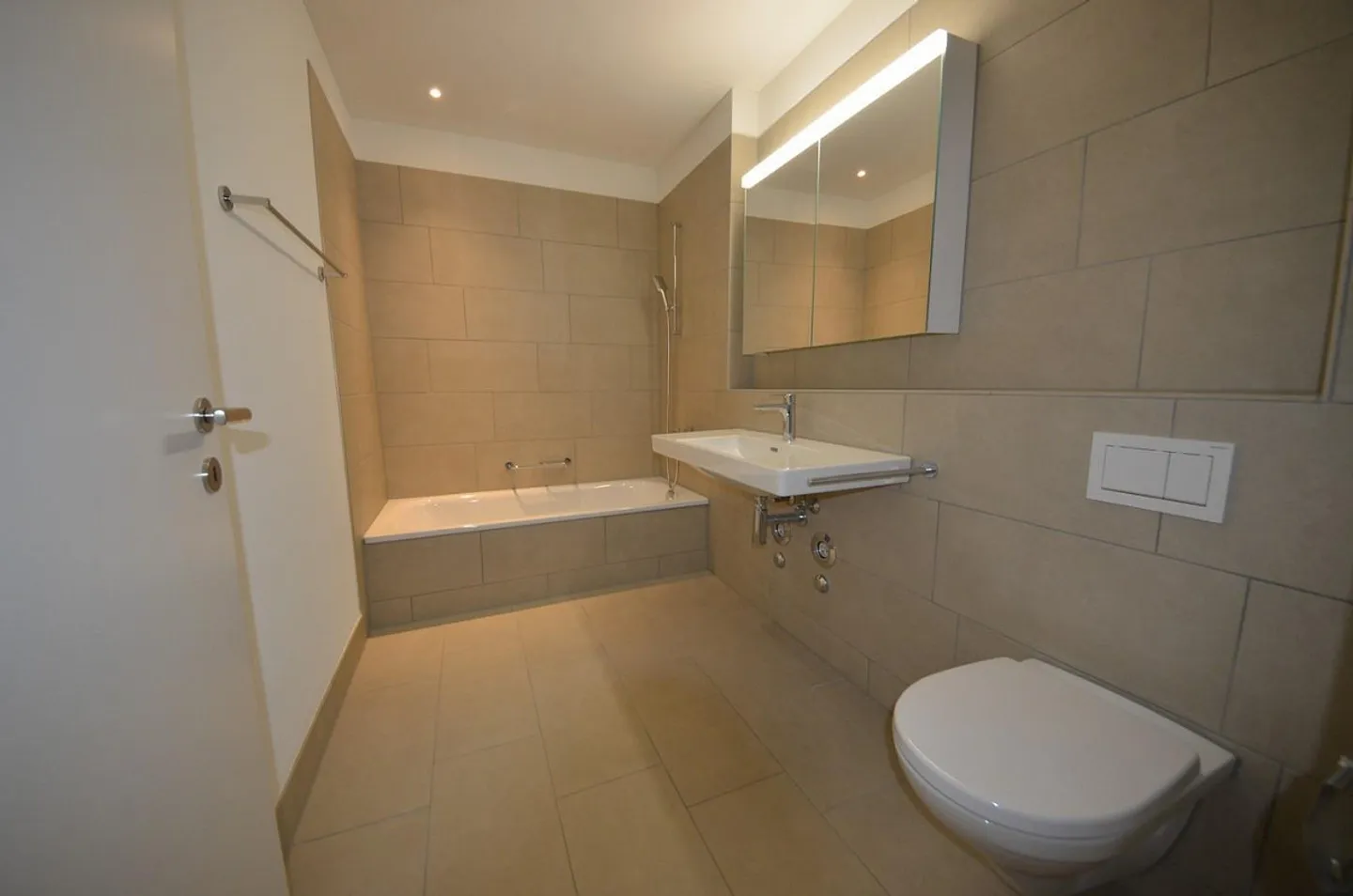 Modern Apartment in Central Bülach - Photo 4 of 4