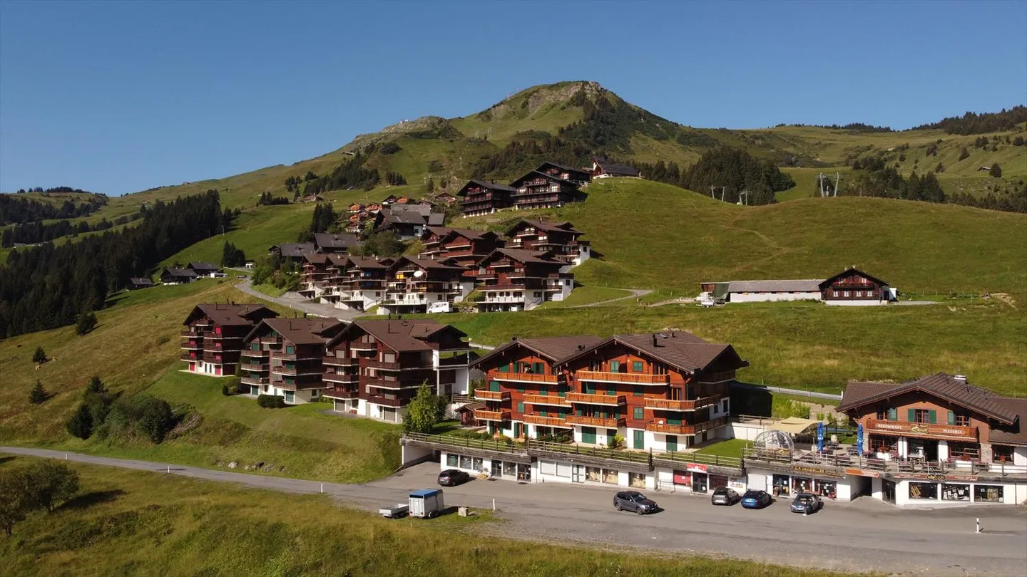 Grande appartamento con magnifica terrazza e jacuzzi, direttamente accanto alle piste - Foto 12 di 12