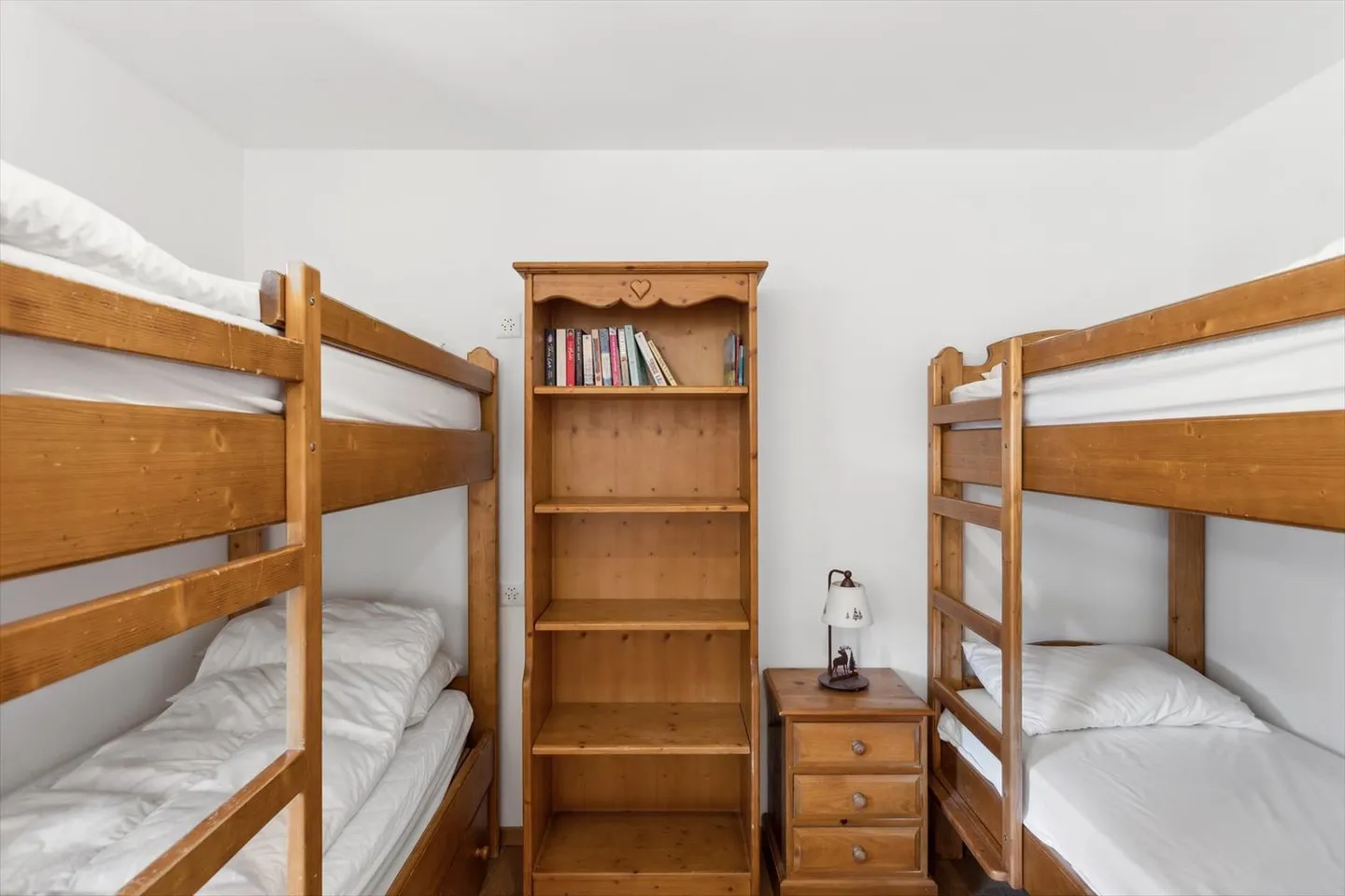 Grande appartamento con magnifica terrazza e jacuzzi, direttamente accanto alle piste - Foto 8 di 12