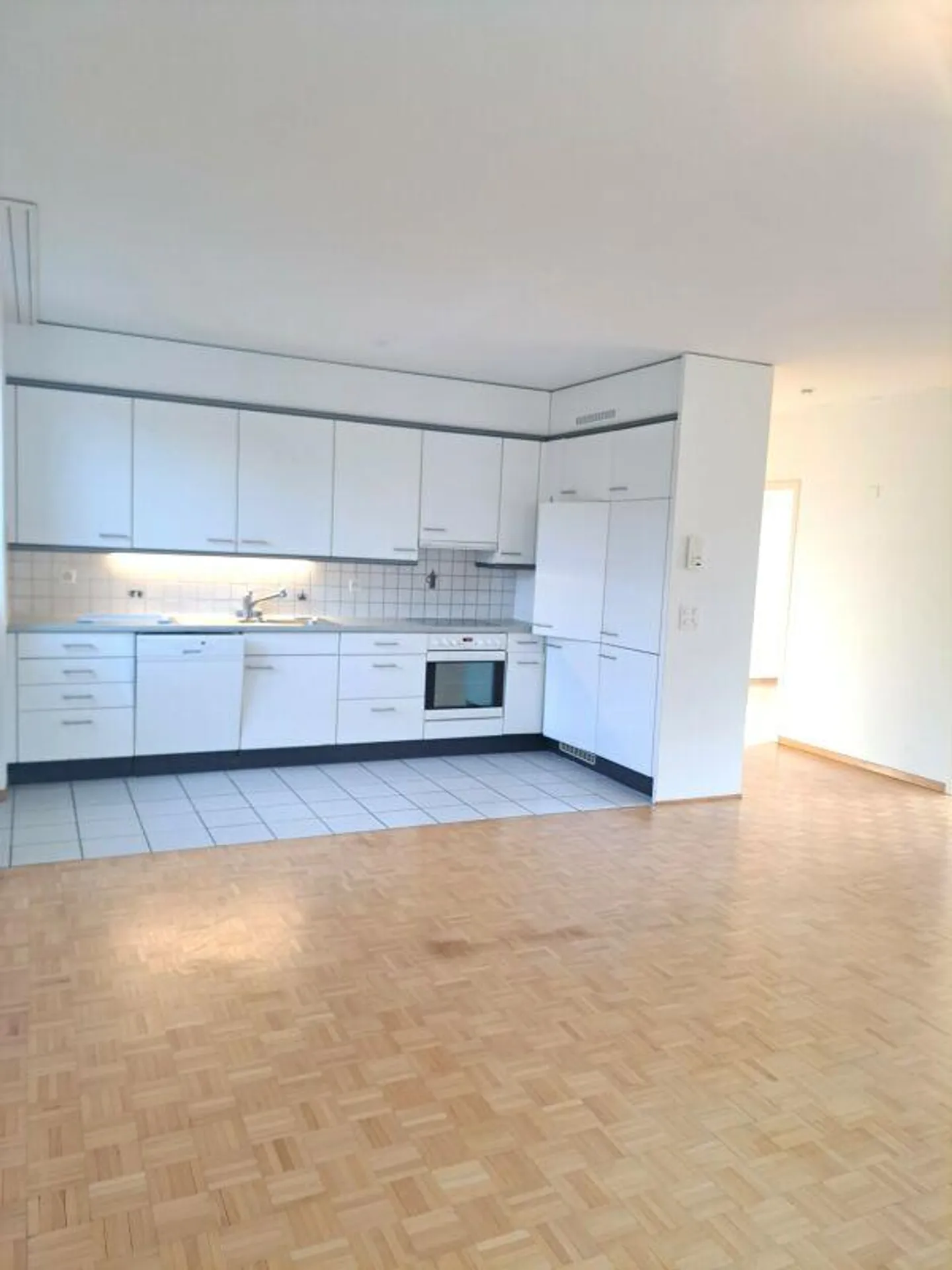 Sonnige Wohnung nahe dem Rhein - Foto 1 von 7