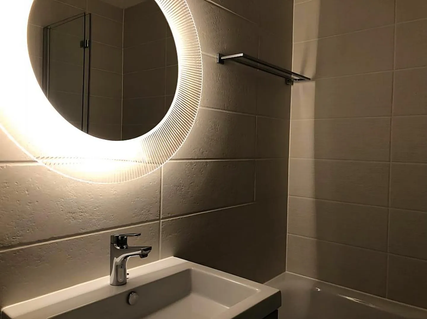 Schönes Apartment mit 4,5 Zimmern in Oron-la-Ville - Foto 7 von 7