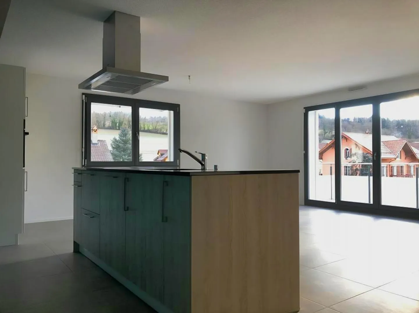 Schönes Apartment mit 4,5 Zimmern in Oron-la-Ville - Foto 2 von 7