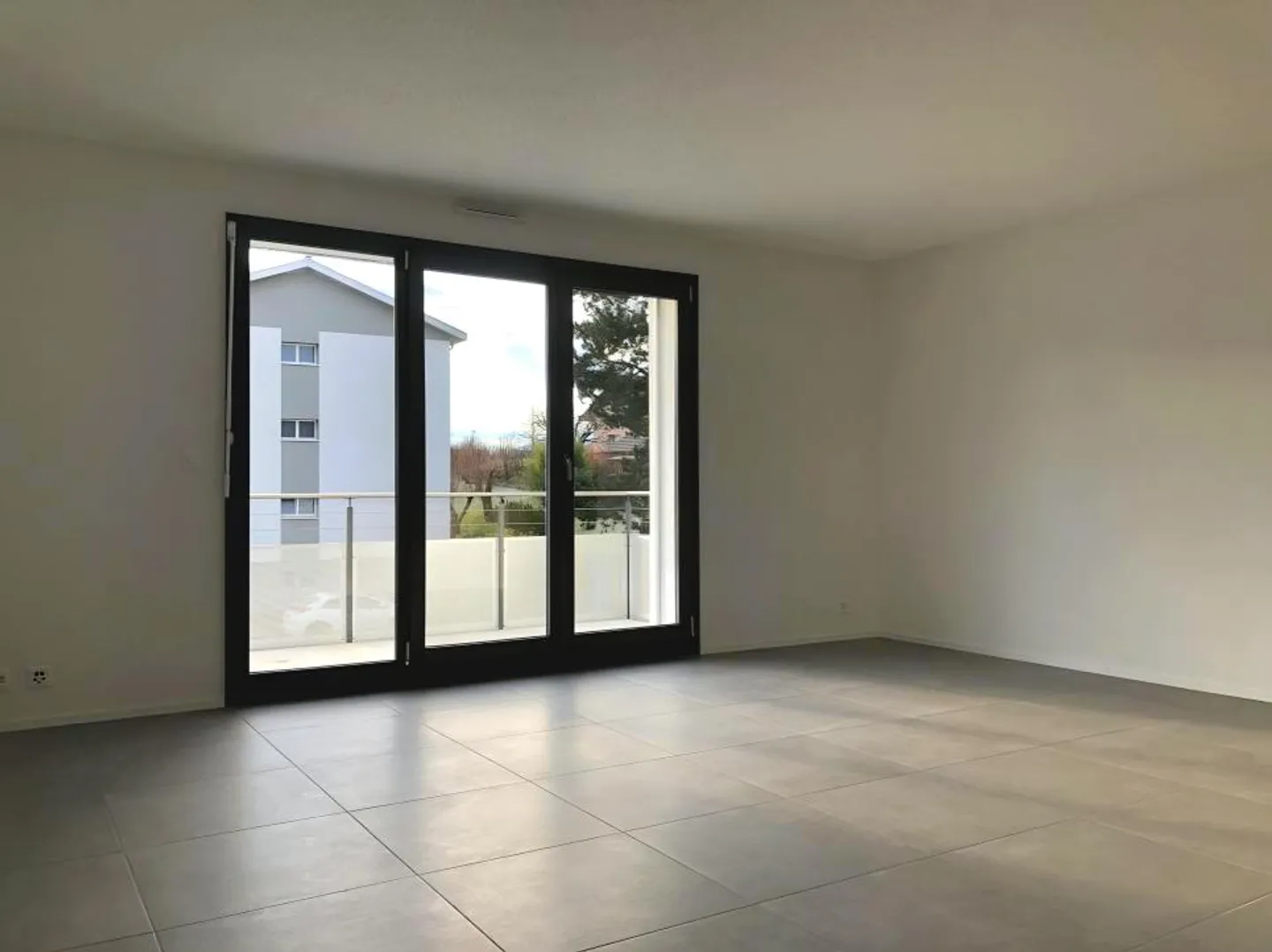 Schönes Apartment mit 4,5 Zimmern in Oron-la-Ville - Foto 3 von 7