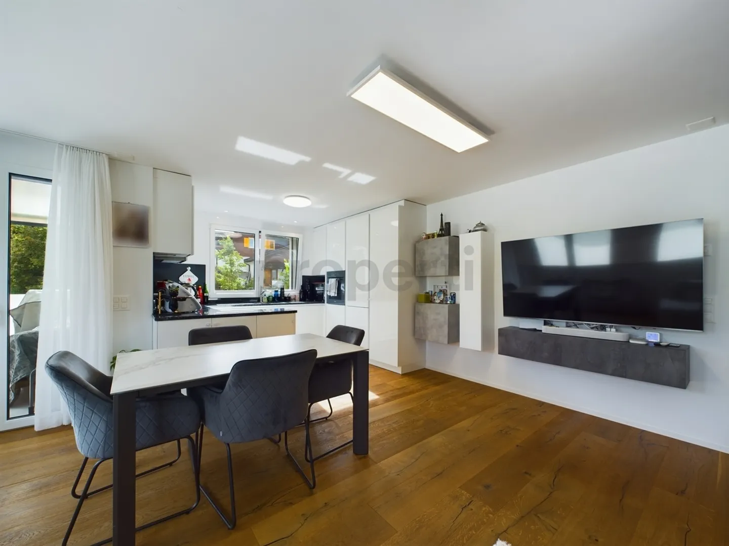 Ideal für junge Familien und Paare: Moderne 4.5-Zimmer-Wohnung mit Wohlfühlfaktor! - Foto 1 von 11