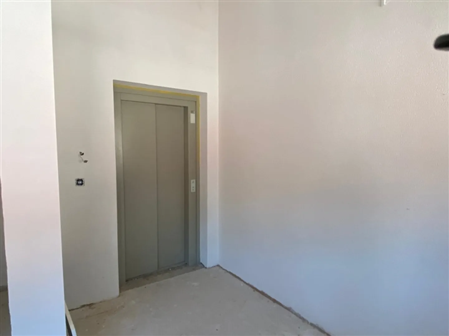 4.5 Room apartment - Photo 8 of 9