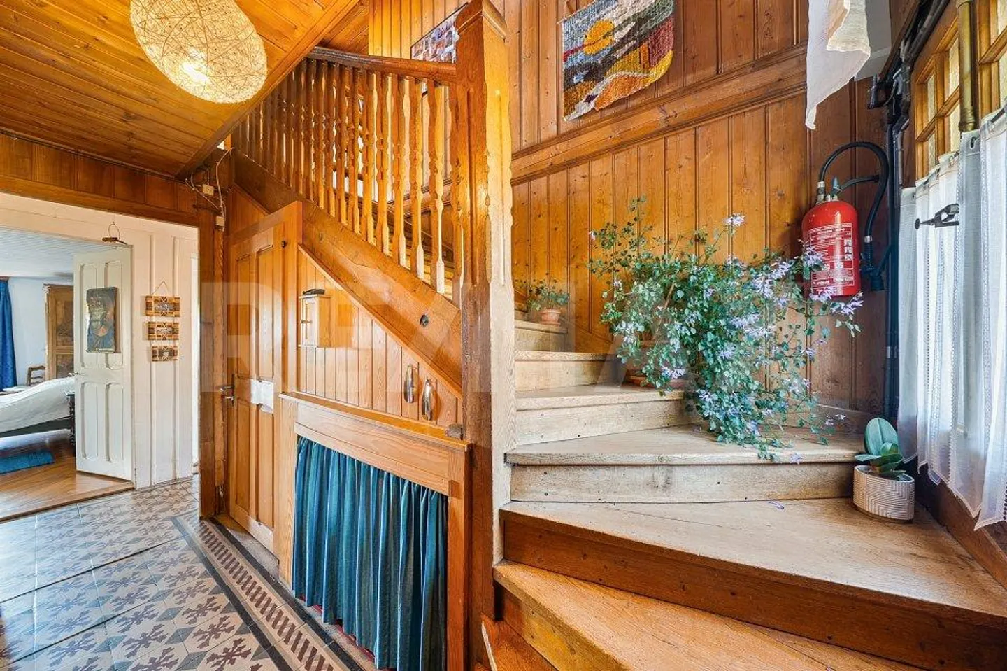 11,5-Zimmer-Haus - Foto 8 von 13