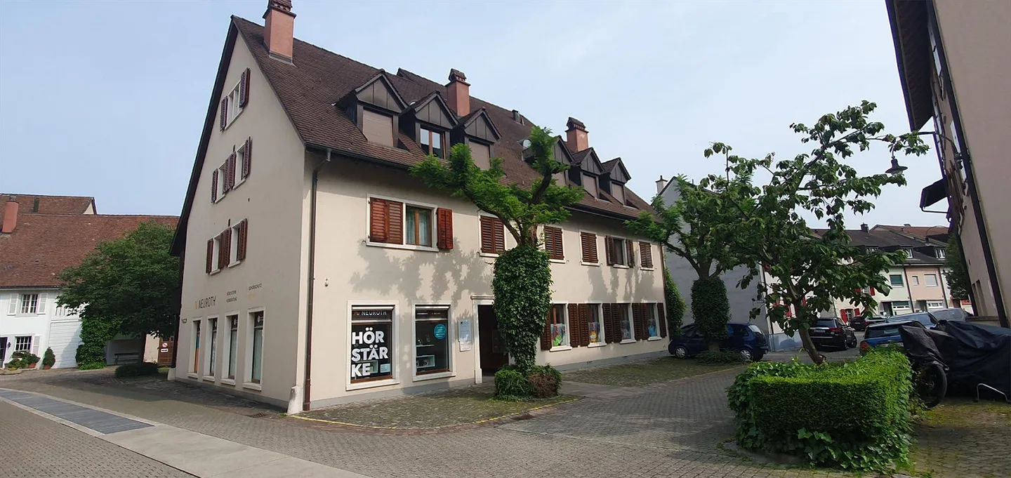 Quiet 4.5 room apartment centrally located in Stedtli Laufen - Photo 1 of 1