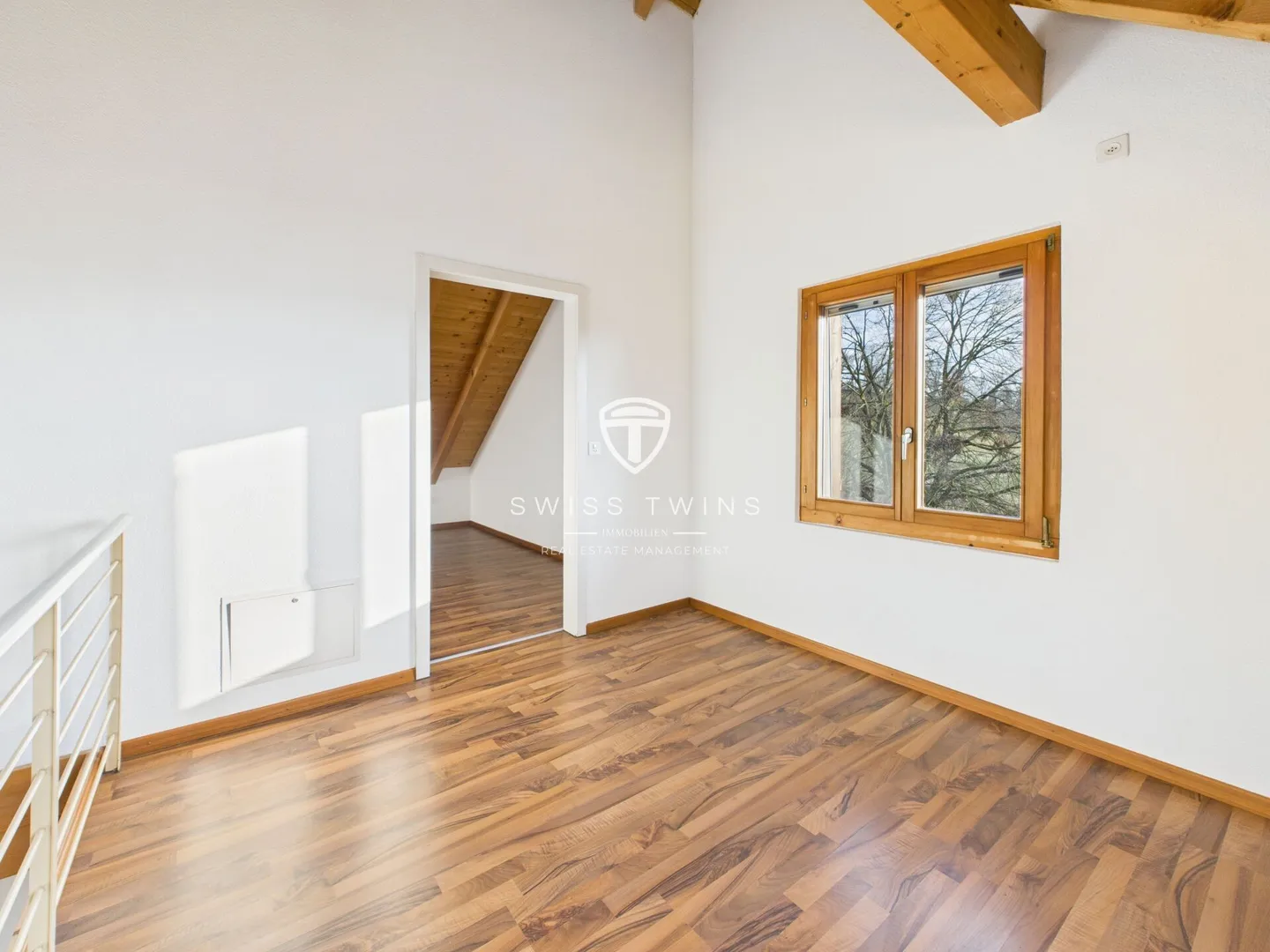 Charming 2.5-room maisonette apartment in a quiet, green environment - Photo 7 of 11