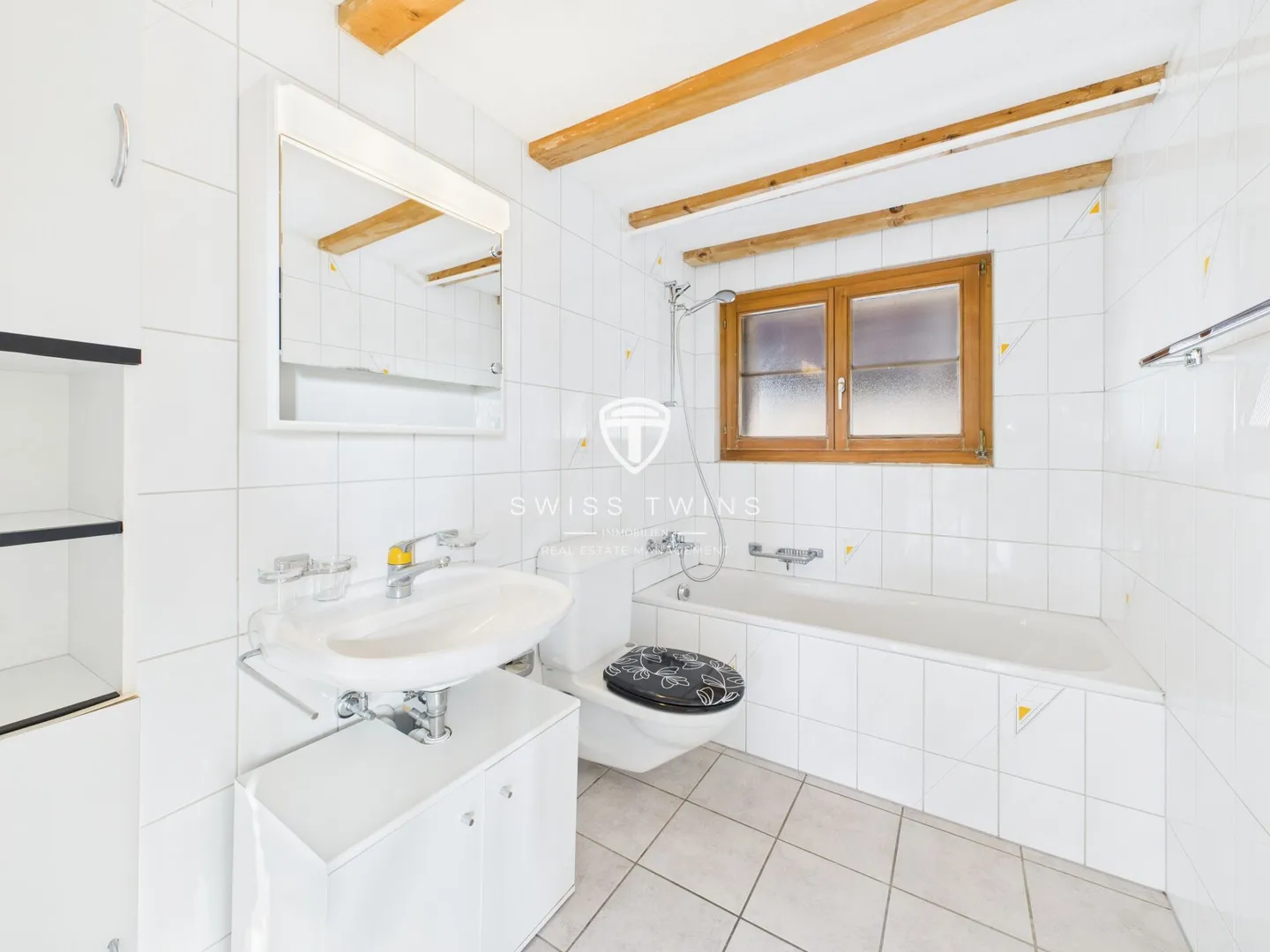 Charming 2.5-room maisonette apartment in a quiet, green environment - Photo 8 of 11