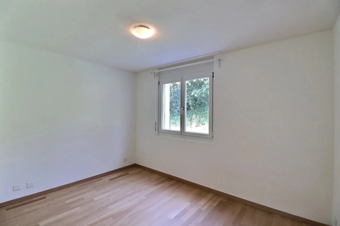 Appartamento spazioso e luminoso con terrazza e giardino - Foto 10 di 13