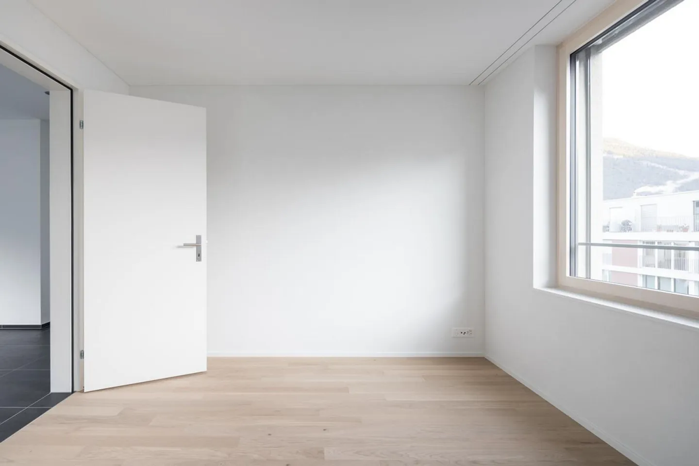 Modern 4.5-room apartment in a central location - Photo 6 of 8