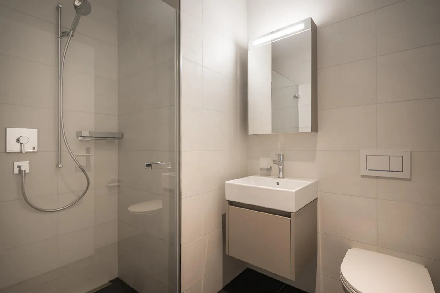 Modern 4.5-room apartment in a central location - Photo 7 of 8