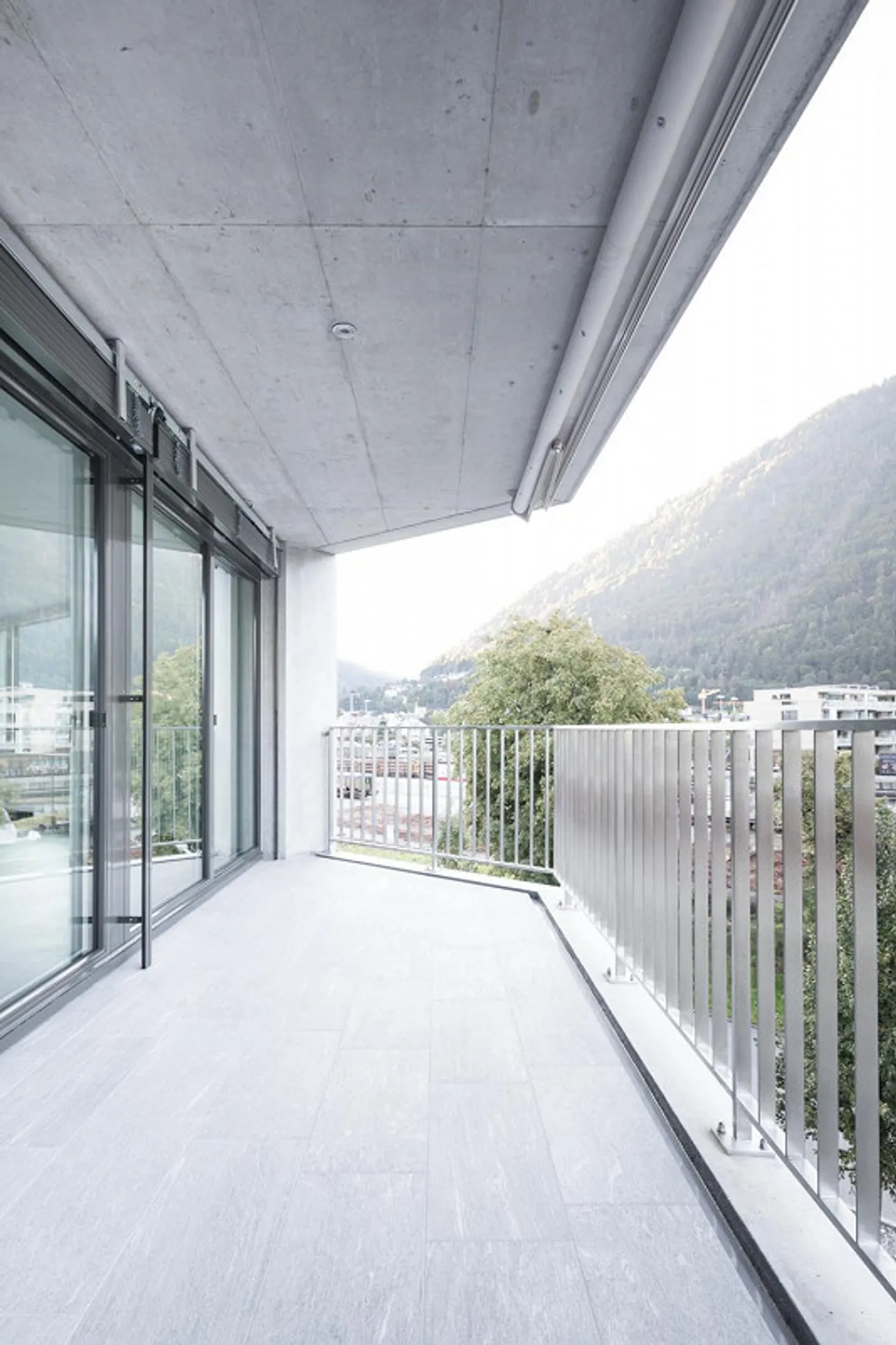 Modern 4.5-room apartment in a central location - Photo 8 of 8