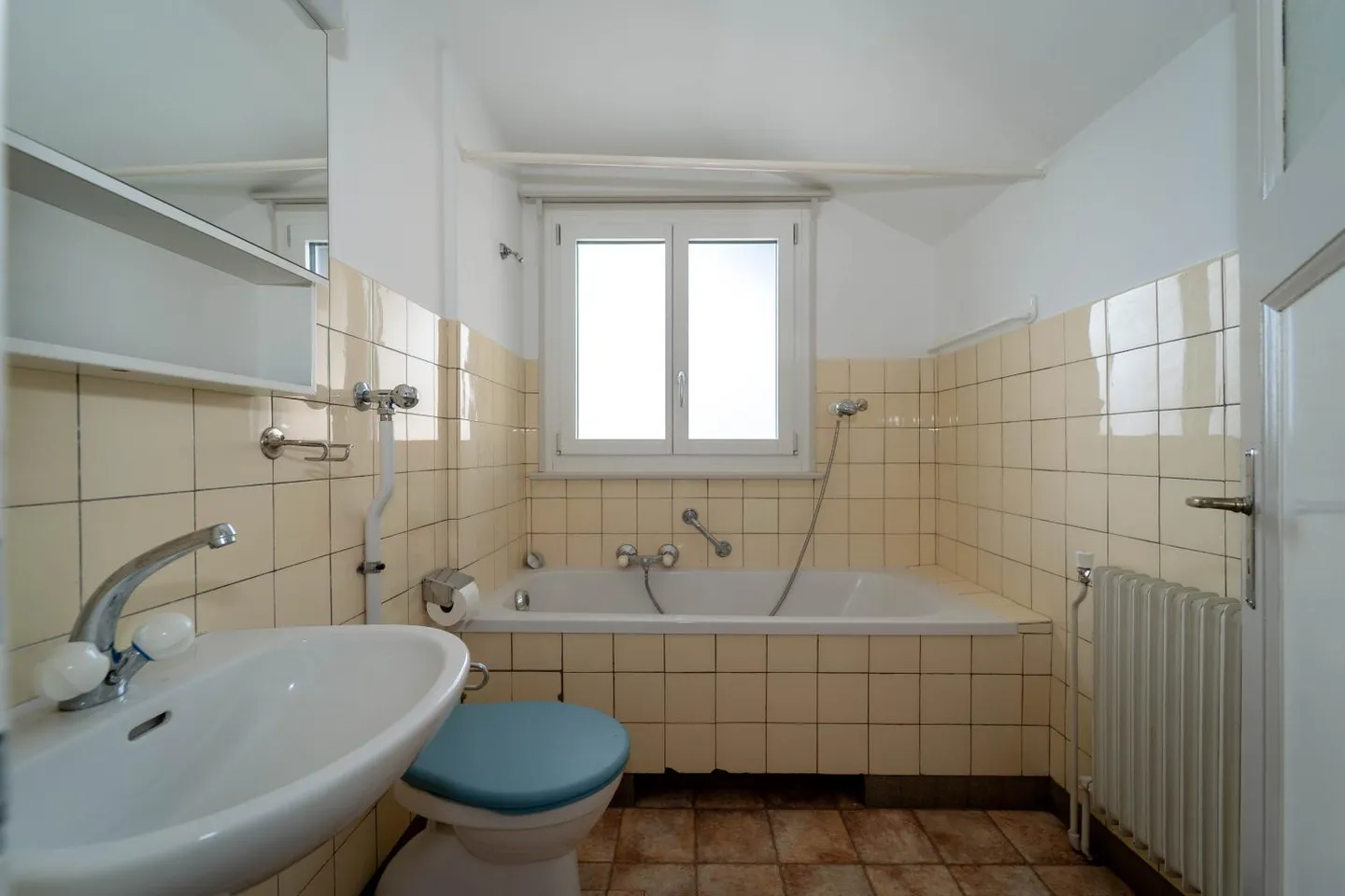 Residential Building - Photo 3 of 24