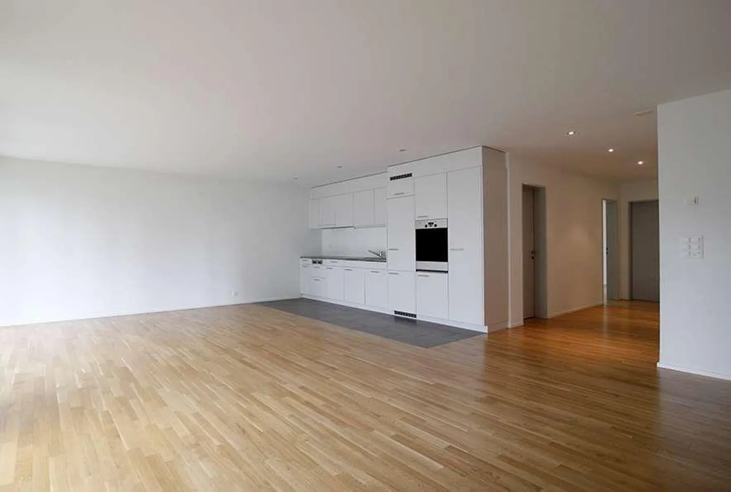 Vivere in modo centrale e moderno - ideale per i pendolari - Foto 3 di 5