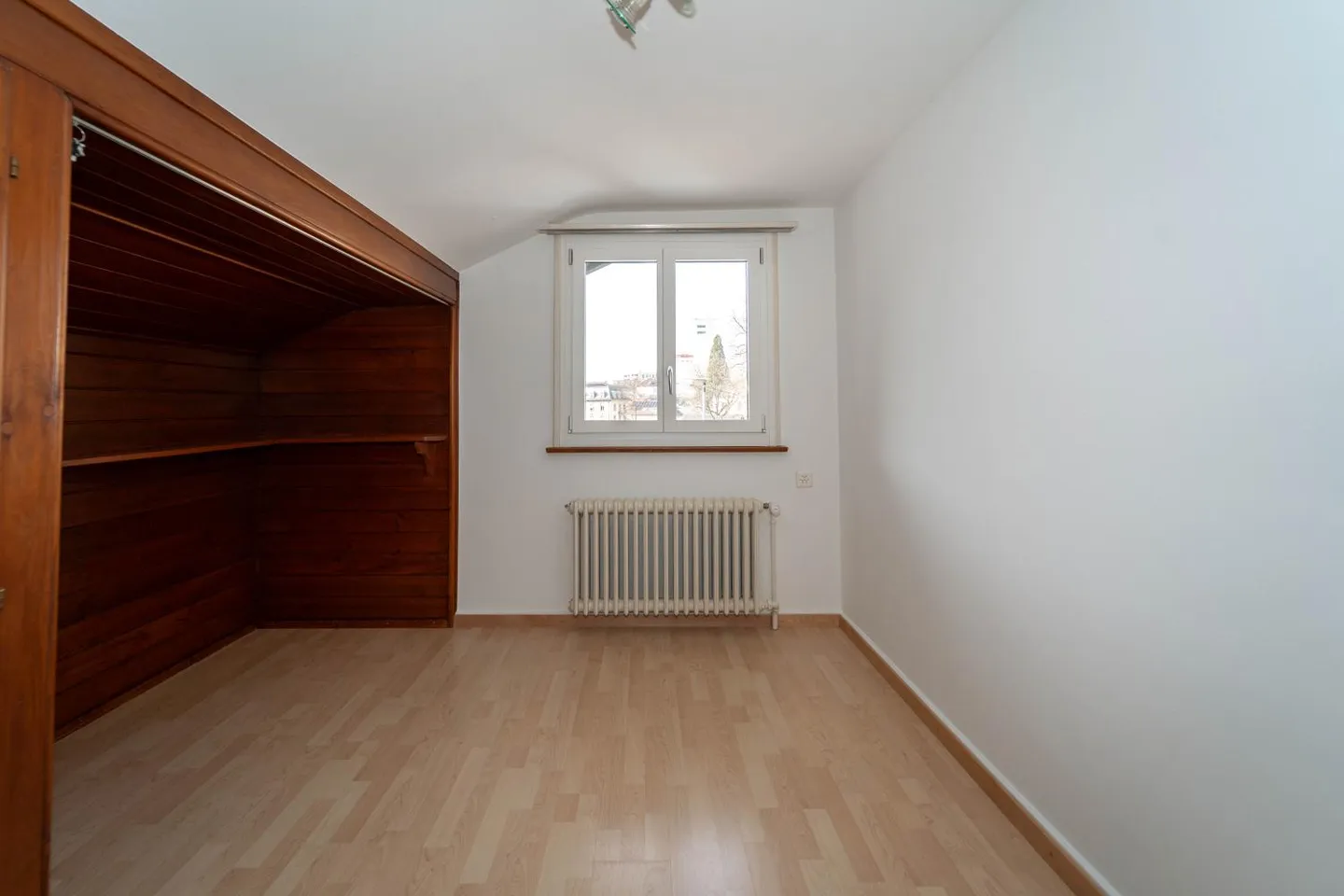 Residential Building - Photo 5 of 24