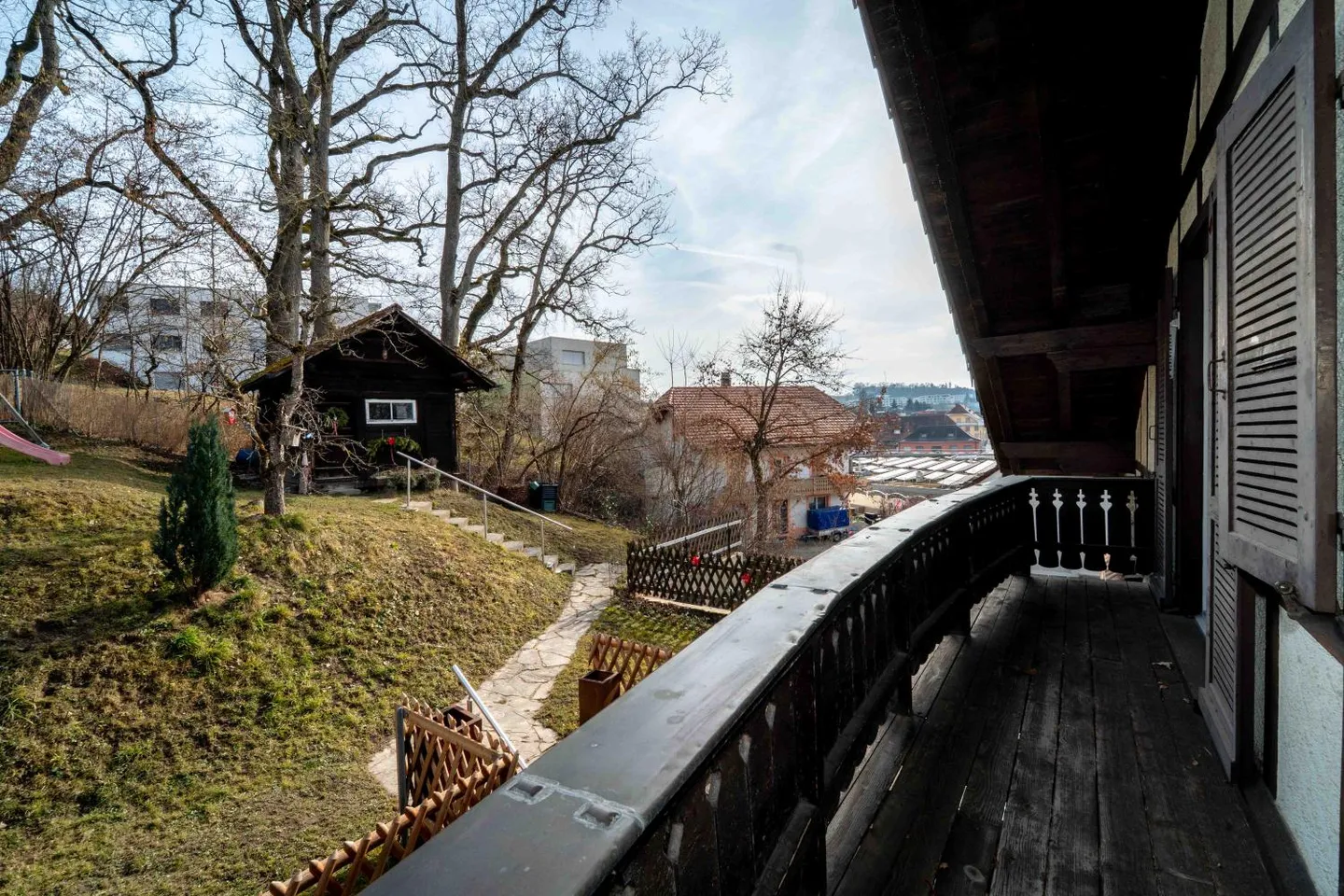 Residential Building - Photo 7 of 24